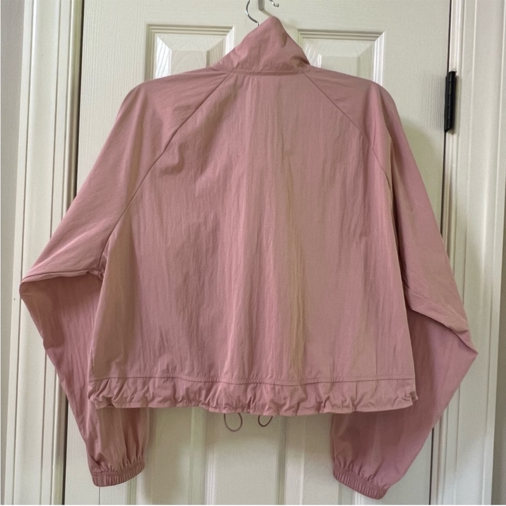 Yogalicious Radiant Dream Jacket NWT
Woman's Size S Pale Mauve Pink - Picture 3 of 11